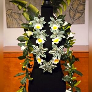 Kukui Nut Money with Plumeria/☆FIRM PRICE☆